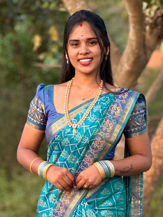 Neck set and earring