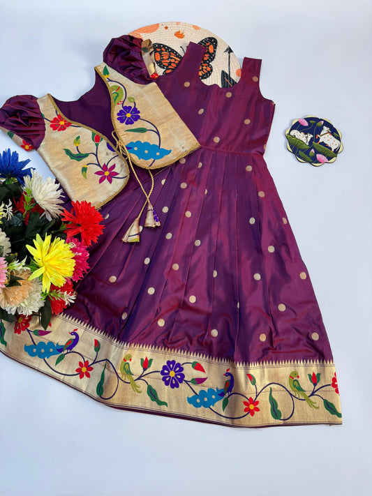 Paithani silk with weaving & lace Full Stitch